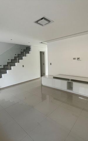 Casa de condomínio para alugar com 159m², 3 quartos e 2 vagas Casa de condomínio para alugar com 159m², 3 quartos e 2 vagasSala