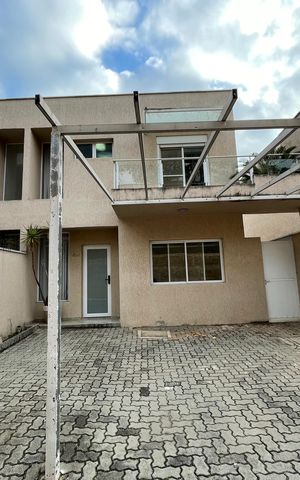 Casa de condomínio para alugar com 159m², 3 quartos e 2 vagas Casa de condomínio para alugar com 159m², 3 quartos e 2 vagasFachada