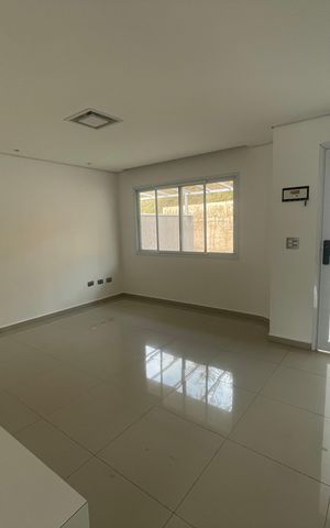 Casa de condomínio para alugar com 159m², 3 quartos e 2 vagas Casa de condomínio para alugar com 159m², 3 quartos e 2 vagasSala