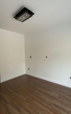 Casa de condomínio para alugar com 159m², 3 quartos e 2 vagas Casa de condomínio para alugar com 159m², 3 quartos e 2 vagasSuíte