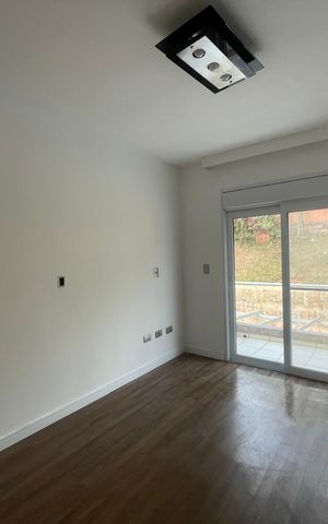 Casa de condomínio para alugar com 159m², 3 quartos e 2 vagas Casa de condomínio para alugar com 159m², 3 quartos e 2 vagasSuíte