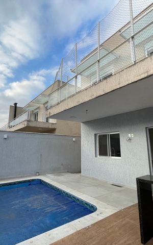 Casa de condomínio para alugar com 159m², 3 quartos e 2 vagas Casa de condomínio para alugar com 159m², 3 quartos e 2 vagasPiscina