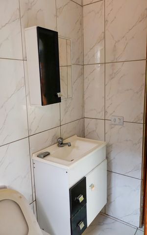 Casa à venda com 200m², 2 quartos e 1 vaga Casa à venda com 200m², 2 quartos e 1 vagaBanheiro 2