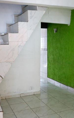 Casa à venda com 200m², 2 quartos e 1 vaga Casa à venda com 200m², 2 quartos e 1 vagaSala
