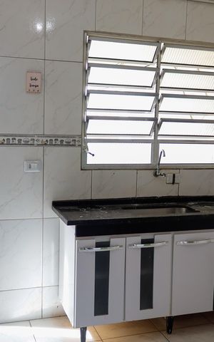 Casa à venda com 200m², 2 quartos e 1 vaga Casa à venda com 200m², 2 quartos e 1 vagaCozinha