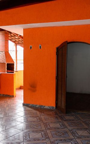 Casa à venda com 200m², 2 quartos e 1 vaga Casa à venda com 200m², 2 quartos e 1 vagaSacada