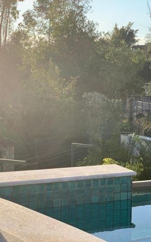 Casa à venda com 330m², 4 quartos e 4 vagas