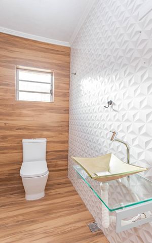 Casa à venda com 160m², 3 quartos e 1 vagaLavabo