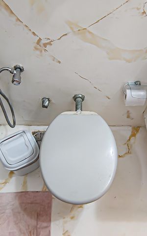 Casa de condomínio à venda com 240m², 3 quartos e 3 vagas Casa de condomínio à venda com 240m², 3 quartos e 3 vagasBanheiro