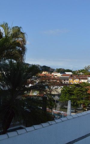 Casa de condomínio à venda com 478m², 6 quartos e 3 vagas Casa de condomínio à venda com 478m², 6 quartos e 3 vagasVista da Varanda