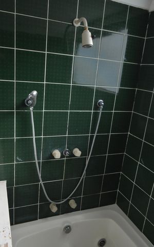 Casa de condomínio à venda com 478m², 6 quartos e 3 vagas Casa de condomínio à venda com 478m², 6 quartos e 3 vagasBanheiro da Suíte 3