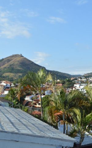 Casa de condomínio à venda com 478m², 6 quartos e 3 vagas Casa de condomínio à venda com 478m², 6 quartos e 3 vagasVista da Varanda