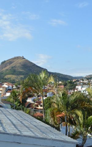 Casa de condomínio à venda com 478m², 6 quartos e 3 vagas Casa de condomínio à venda com 478m², 6 quartos e 3 vagasVista da Suíte 1