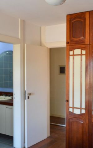 Casa de condomínio à venda com 478m², 6 quartos e 3 vagas Casa de condomínio à venda com 478m², 6 quartos e 3 vagasSuíte 2