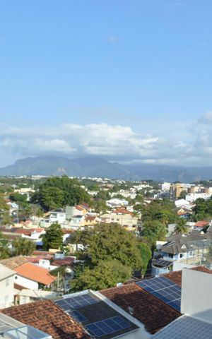 Casa de condomínio à venda com 478m², 6 quartos e 3 vagas Casa de condomínio à venda com 478m², 6 quartos e 3 vagasVista do Escritório