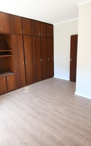 Casa à venda com 280m², 3 quartos e 6 vagas Suíte