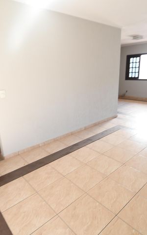 Casa à venda com 280m², 3 quartos e 6 vagasSala 2