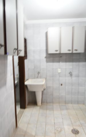 Casa à venda com 280m², 3 quartos e 6 vagasÁrea de Serviço