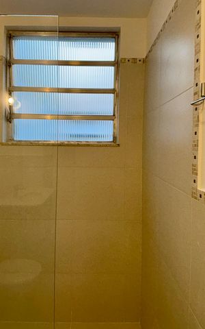 Apartamento à venda com 70m², 2 quartos e sem vaga Apartamento à venda com 70m², 2 quartos e sem vagaBanheiro da Suíte