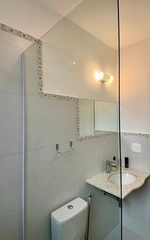 Apartamento à venda com 70m², 2 quartos e sem vaga Apartamento à venda com 70m², 2 quartos e sem vagaBanheiro social