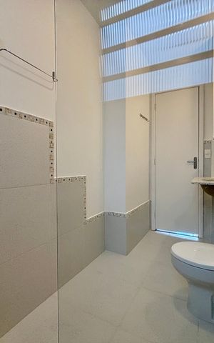 Apartamento à venda com 70m², 2 quartos e sem vaga Apartamento à venda com 70m², 2 quartos e sem vagaBanheiro social