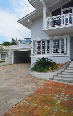 Casa à venda com 1216m², 5 quartos e 12 vagasFachada Interna