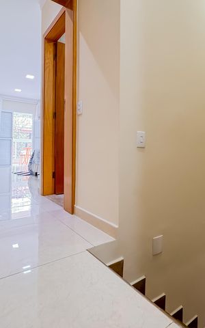 Casa à venda com 153m², 3 quartos e 1 vaga Casa à venda com 153m², 3 quartos e 1 vagaSuíte