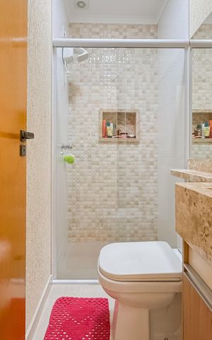 Casa à venda com 153m², 3 quartos e 1 vaga Casa à venda com 153m², 3 quartos e 1 vagaBanheiro Corredor