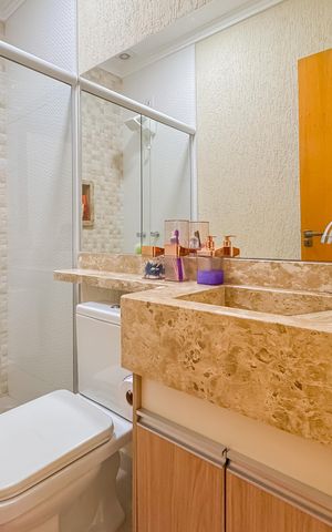 Casa à venda com 153m², 3 quartos e 1 vaga Casa à venda com 153m², 3 quartos e 1 vagaBanheiro Corredor