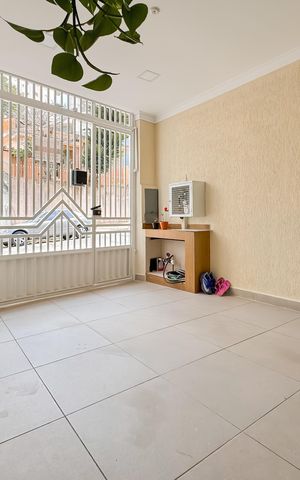 Casa à venda com 153m², 3 quartos e 1 vaga Casa à venda com 153m², 3 quartos e 1 vagaGaragem