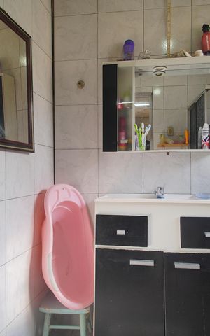 Casa à venda com 357m², 4 quartos e 2 vagasBanheiro 2
