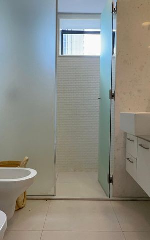 Apartamento à venda com 107m², 1 quarto e 1 vaga Apartamento à venda com 107m², 1 quarto e 1 vagaBanheiro da Suíte