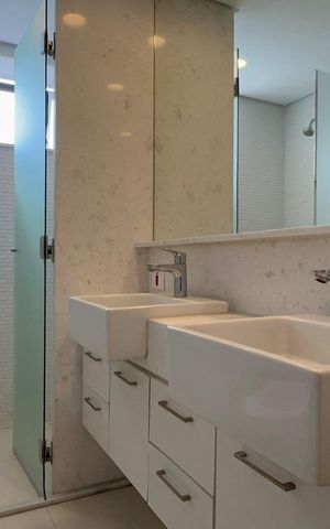 Apartamento à venda com 107m², 1 quarto e 1 vaga Apartamento à venda com 107m², 1 quarto e 1 vagaBanheiro da Suíte