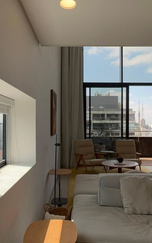 Apartamento à venda com 107m², 1 quarto e 1 vaga Apartamento à venda com 107m², 1 quarto e 1 vagaSala de TV
