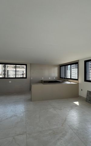 Apartamento à venda com 182m², 4 quartos e 4 vagasSala