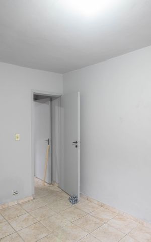 Casa à venda com 120m², 1 quarto e 7 vagas Casa à venda com 120m², 1 quarto e 7 vagasSala
