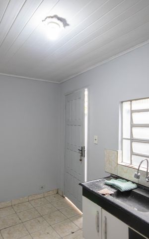 Casa à venda com 120m², 1 quarto e 7 vagas Casa à venda com 120m², 1 quarto e 7 vagasCozinha