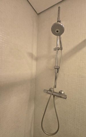Apartamento à venda com 70m², 1 quarto e 1 vaga Apartamento à venda com 70m², 1 quarto e 1 vagaBanheiro