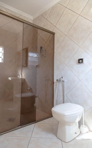 Casa à venda com 294m², 3 quartos e 2 vagas Casa à venda com 294m², 3 quartos e 2 vagasBanheiro/Suite 1