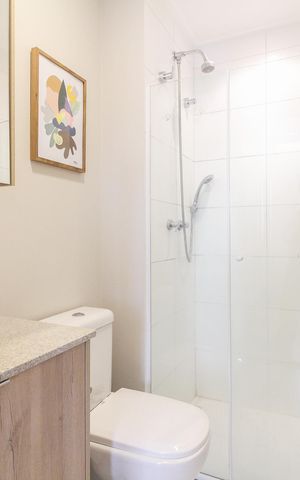 Apartamento à venda com 66m², 2 quartos e 2 vagas Apartamento à venda com 66m², 2 quartos e 2 vagasBanheiro Suíte