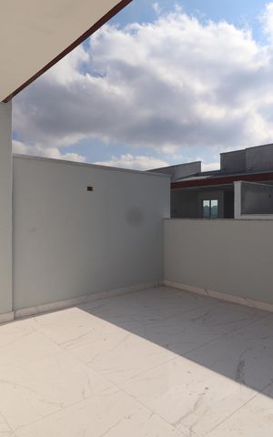 Casa de condomínio à venda com 117m², 2 quartos e 2 vagasCobertura