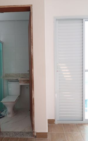 Casa de condomínio à venda com 127m², 3 quartos e 2 vagasSuíte