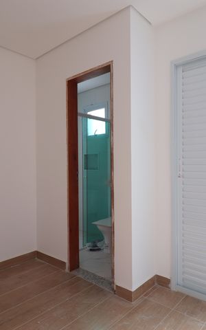 Casa de condomínio à venda com 127m², 3 quartos e 2 vagasSuíte