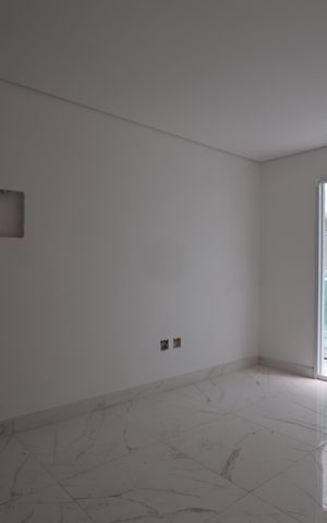 Casa de condomínio à venda com 127m², 3 quartos e 2 vagasSala
