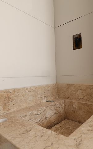 Casa de condomínio à venda com 129m², 3 quartos e 2 vagasLavabo