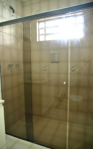 Casa para alugar com 135m², 3 quartos e 2 vagasSuíte Banheiro