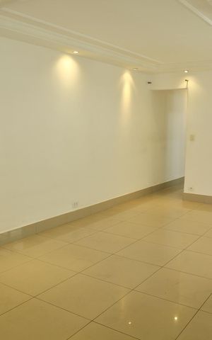 Casa para alugar com 135m², 3 quartos e 2 vagasSala