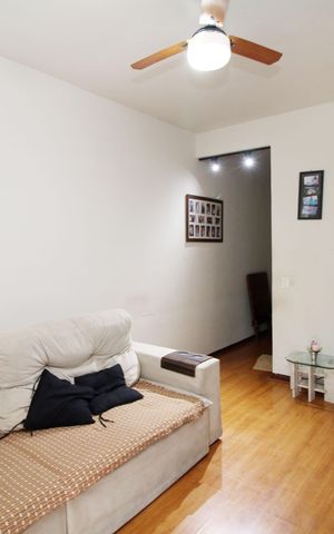 Apartamento à venda com 90m², 2 quartos e 1 vagaSala