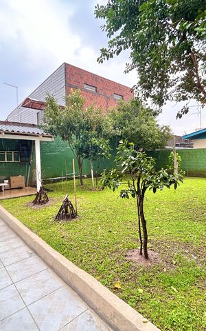 Casa à venda com 141m², 3 quartos e 2 vagas Casa à venda com 141m², 3 quartos e 2 vagasÁrea Externa