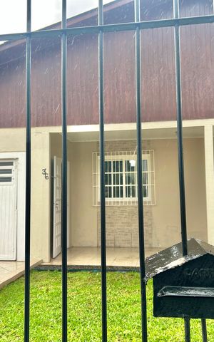 Casa à venda com 141m², 3 quartos e 2 vagas Casa à venda com 141m², 3 quartos e 2 vagasPlaca